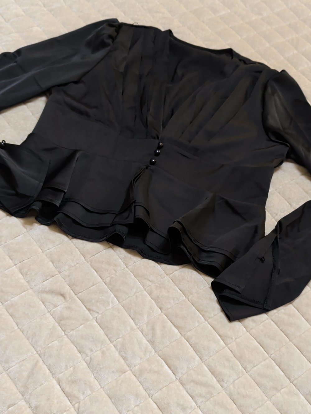 SHEIN Black Ruffled Peplum Blouse